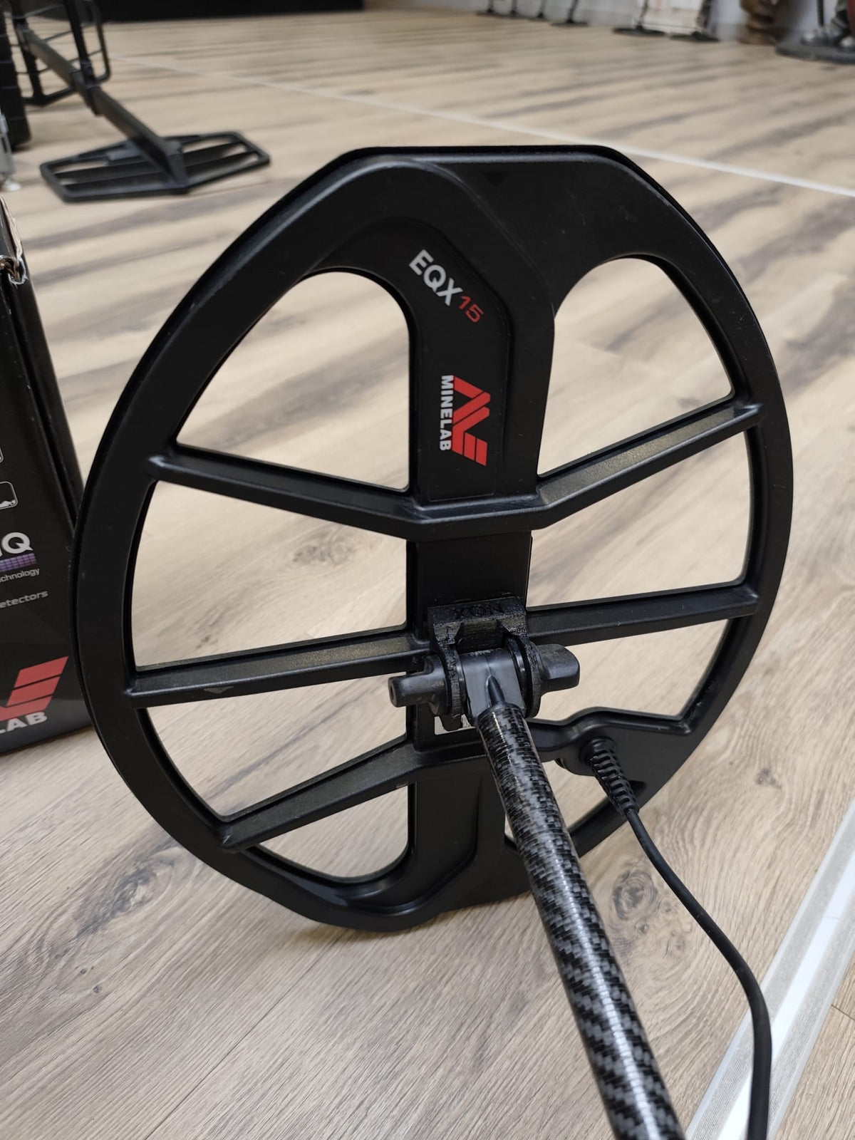 Gebraucht - Minelab Equinox 800 mit große Spule und Carbon Gestänge