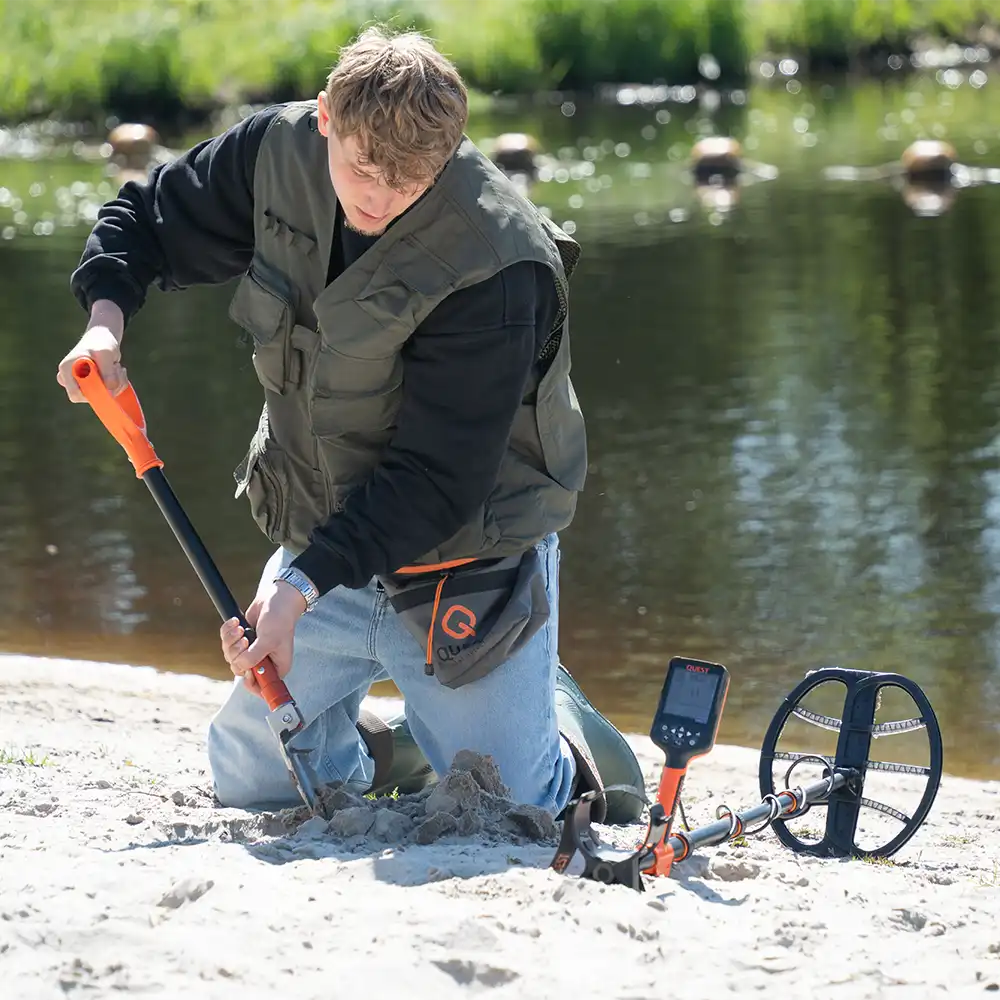 Quest S PRO Multifrequenz-Metalldetektor