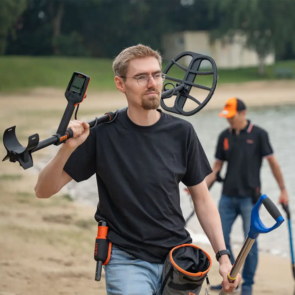 Quest X10 IDmaxX Metalldetektor mit gratis XPointer Pinponter