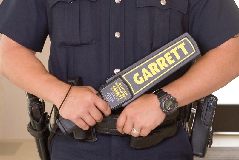 Garrett Superscanner V Security Metalldetektor Handscanner mit Holster